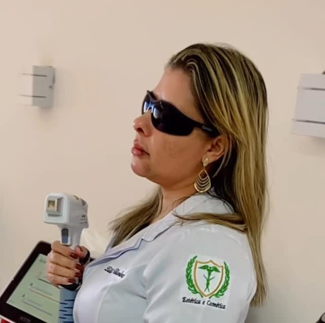 Equipamento de depilação a laser da clínica